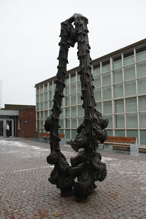 Skulptur på LTH:s campus. Foto.