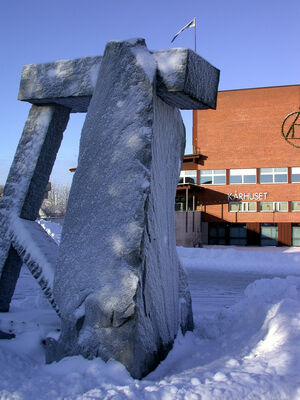 Stenskulptur på LTH:s campus. Foto.