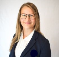Katja Eftring. Porträttbild.