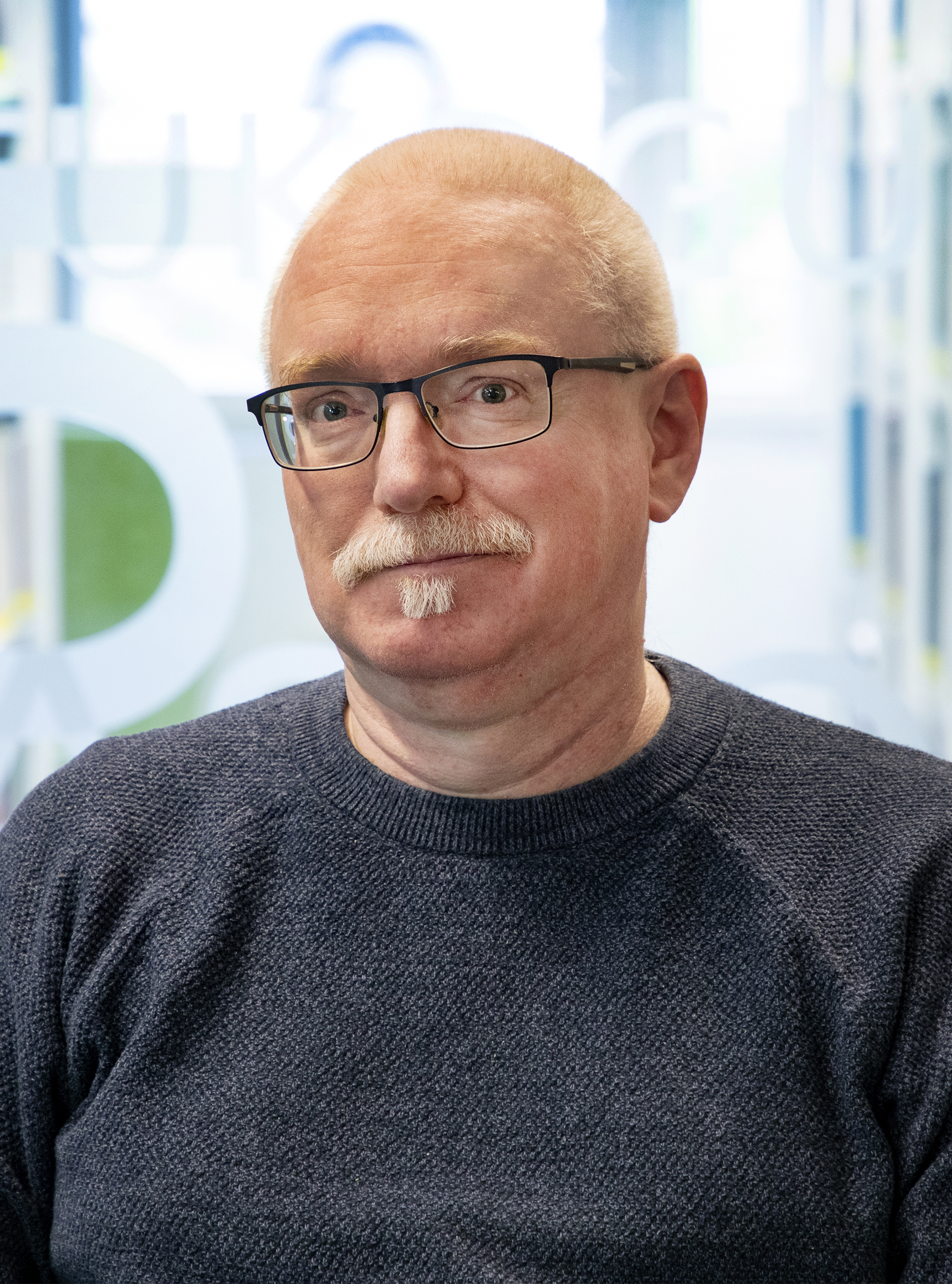 Librarian Ola Hedbäck