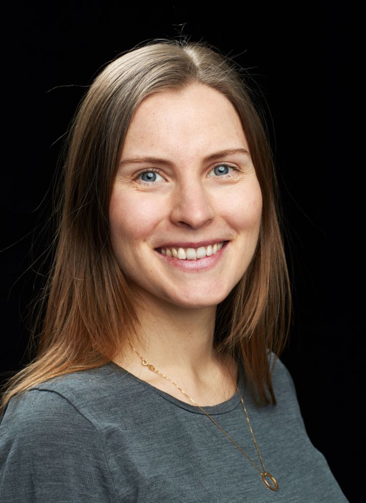 Porträttfoto av Kajsa Ahlgren.