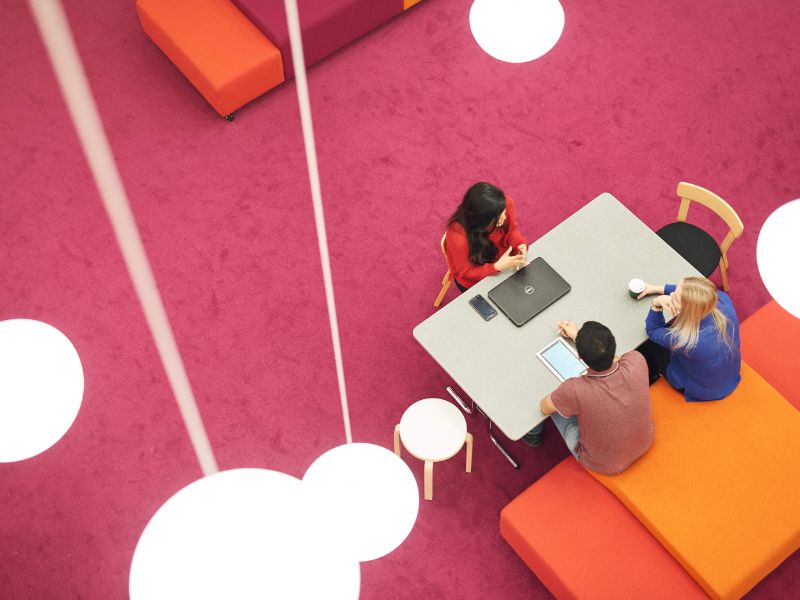 Students studying at Aalto University. Photo by Unto Rautio.