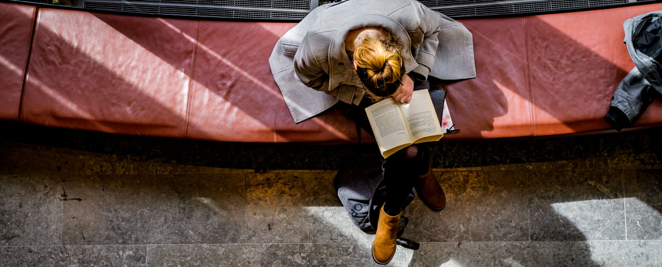 student reading. photo.